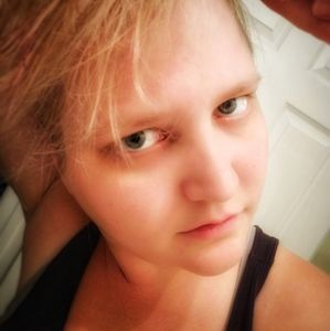 Meet your Posher, Kira